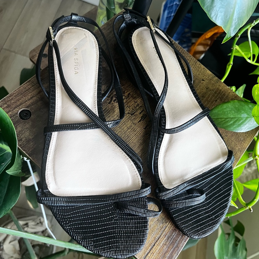 Via Spiga Black Minimalist Sandals